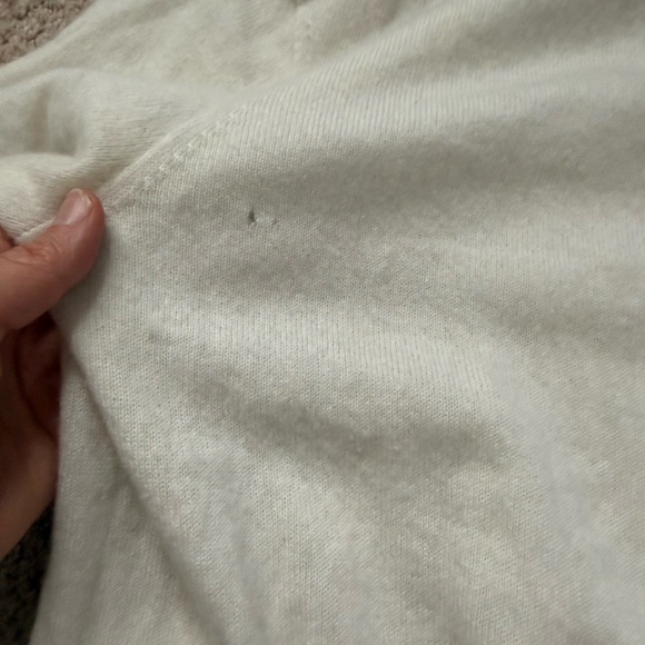 Lilysilk Cream 100% Cashmere Sweater - Picture 7 of 8